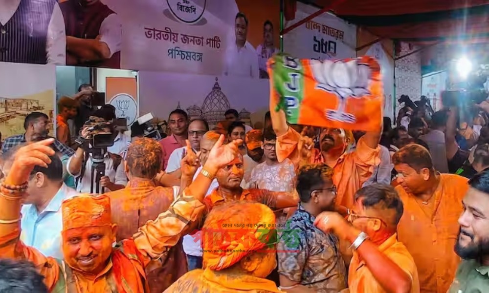 মাছের তরকারি-রসমালাই দিয়ে জয় উদযাপন বিজেপির