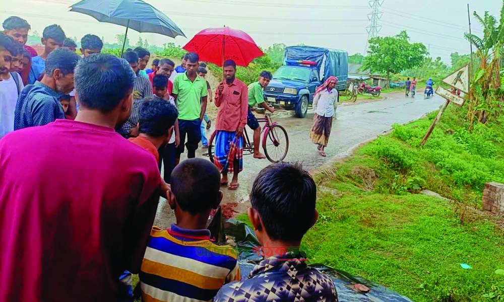 রায়গঞ্জে ট্রাকচাপায় বাকপ্রতিবন্ধী যুবকের মৃত্যু