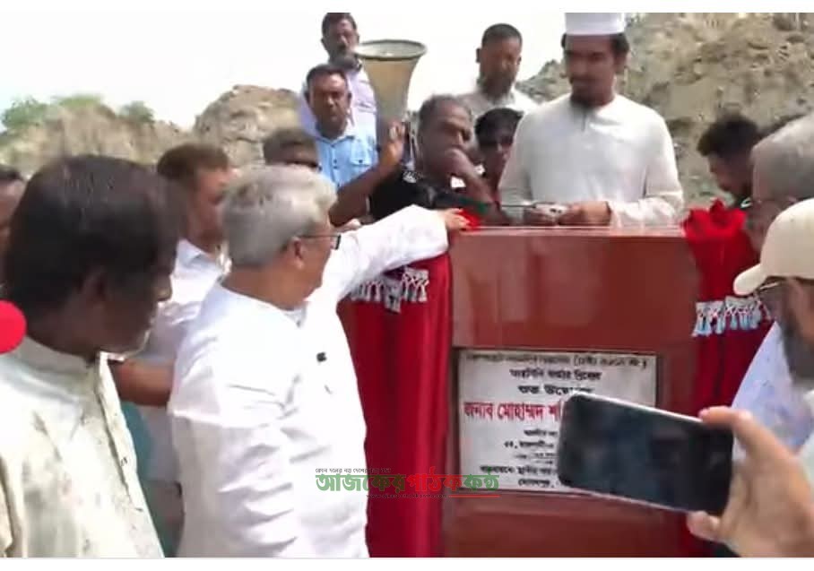 মোহনপুরে একাধিক উন্নয়ন প্রকল্পের উদ্বোধন করলেন এমপি মিলন