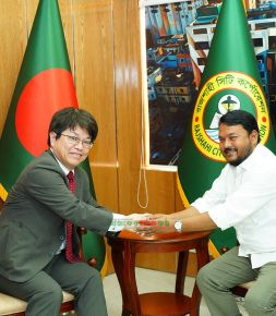 রাসিক প্রশাসকের সঙ্গে জাপানের ব্যবসায়ী প্রতিনিধি দলের সৌজন্য সাক্ষাৎ