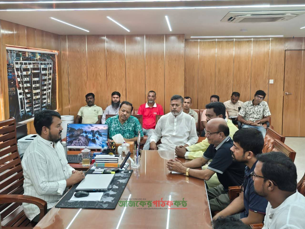 সাহেববাজার স্বর্ণপট্টিতে সিসি ক্যামেরা স্থাপনের উদ্যোগে রাসিক প্রশাসকের প্রতি বাজুস নেতৃবৃন্দের কৃতজ্ঞতা