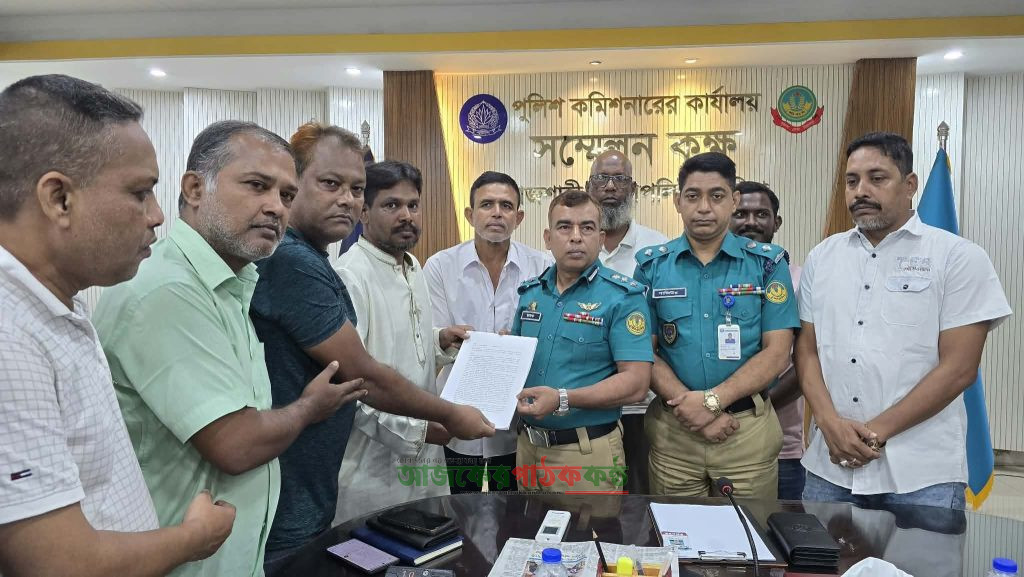 রাজশাহীতে ‘অপ-সাংবাদিকতা’ বন্ধে ব্যবস্থা চেয়ে ভূমিমন্ত্রীর হস্তক্ষেপ কামনা